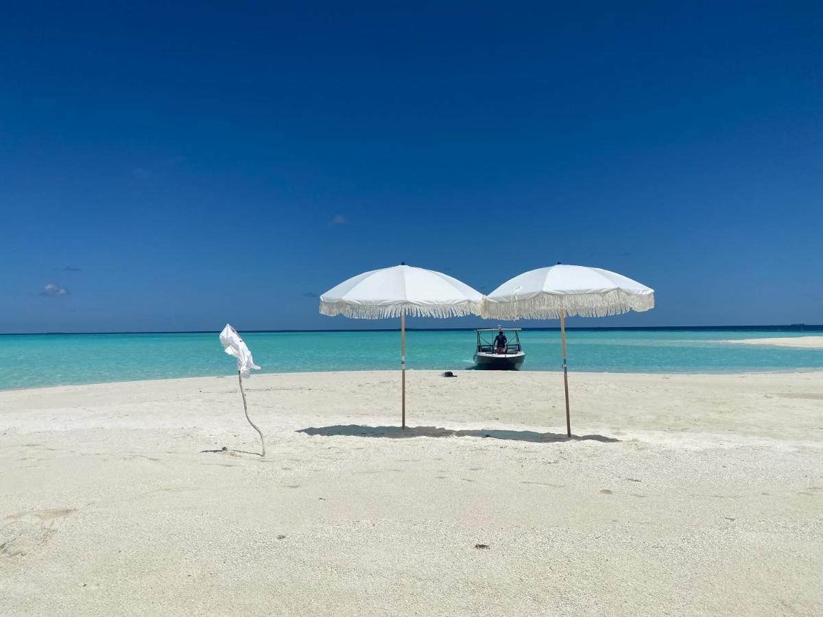 Sunrise By White Sand Dhigurah Dhigurah  Dış mekan fotoğraf